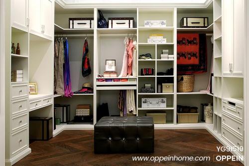 Contemporary-White-Lacquer-Walk-in-Wardrobe-YG91519-1